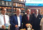 بالصور والفيديو الدكتور  أشرف زكي نقيب المهن التمثيلية يزور جناح مؤسسة رسالة السلام العالمية بمعرض مكتبة الإسكندرية الدولى للكتاب