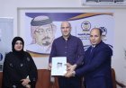 المكتبة الرقمية للشرفاء الحمادي تكرّم أعضاء بالنادي الأهلي وتمنحهم عضويتها خلال انطلاق الموسم الثقافي الثاني