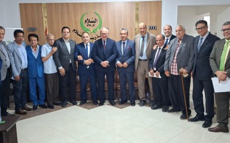أعضاء مؤسسة رسالة السلام العالمية يناقشون مشروع تطوير جامعة الدول العربية للمفكر العربي علي محمد الشرفاء الحمادي*