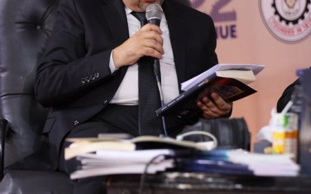 هشام بشير يستعرض «زايد المنهج والرؤية» ويبرز تجربة الإمارات في بناء الدولة